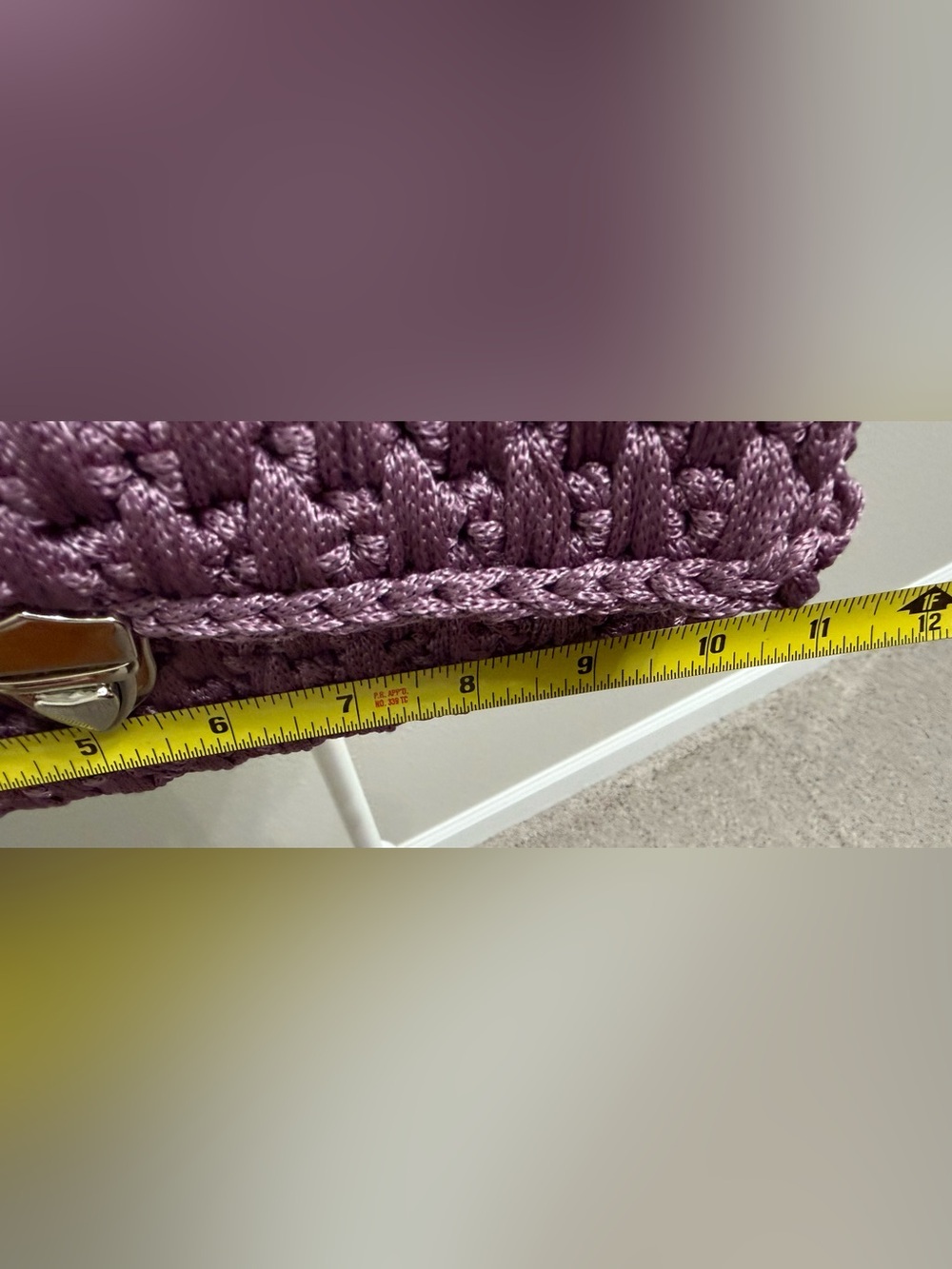 NEW! Handcrafted Mauve Crochet Crossbody Bag with red lining and chain strap - Picture 8 of 10